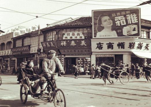 晶鑫明帶您了解廣告行業的璀璨明珠“LED動感燈箱”(圖1)